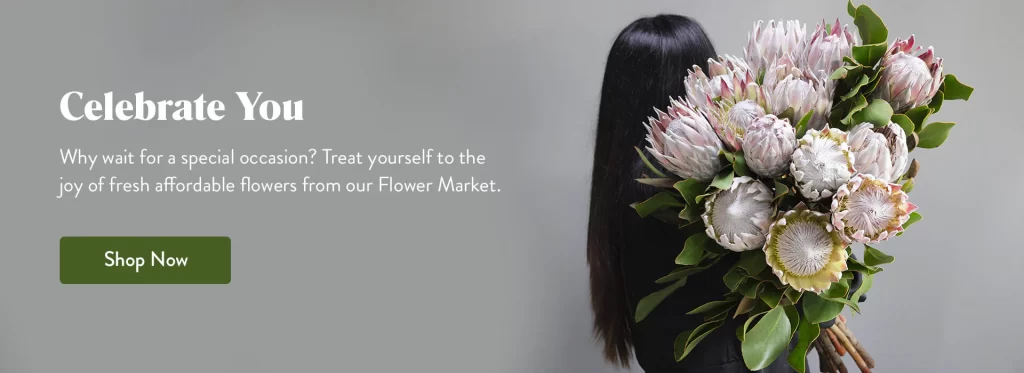 800flower is an online flower shop. They offers wide variety of cheery flower baskets & bouquets, gift packages, plants, balloons and cakes from their flower shop in Dubai. One can trust them for their special ocassions with a beautiful arrangement of flowers. EMIRATOS ARABES